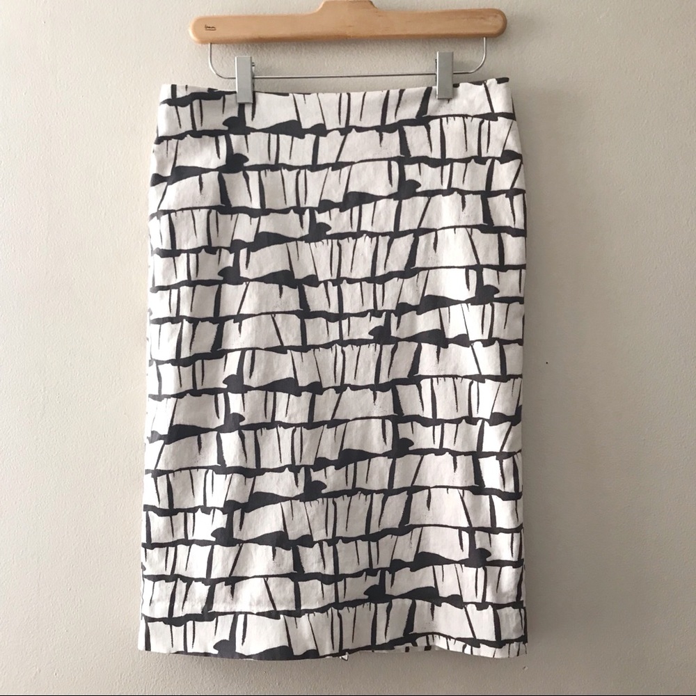 Issac Mizrahi Ruffle Print Pencil Skirt